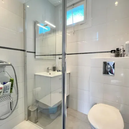 38m With Sea View Cannes